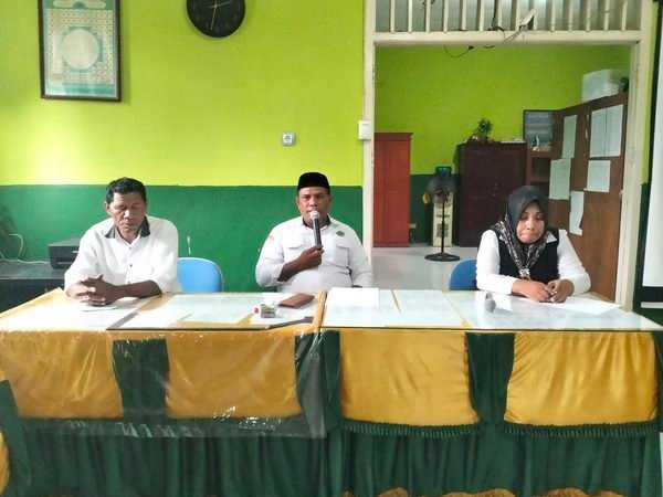 MENINDAKLANJUTI INSTRUKSI KAKANWIL KEMENAG PROVINSI MALUKU UTARA, MTsN 1 TIDORE BERLAKUKAN BELAJAR DARI RUMAH